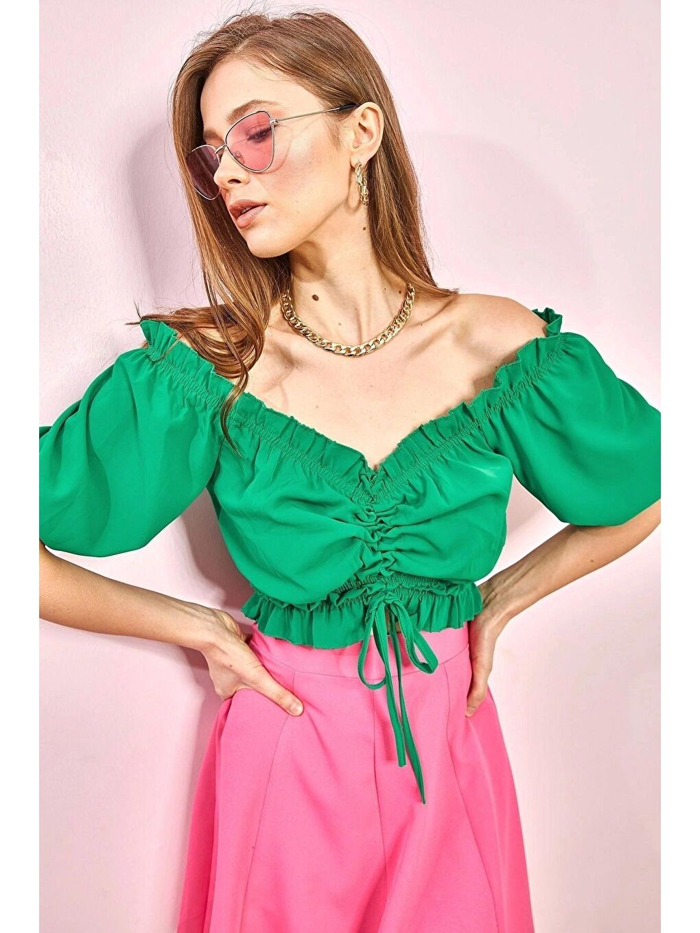 Yeşil Kadın Önü Bağcıklı Jessica Kumaş Madonna Yaka Bluz-2