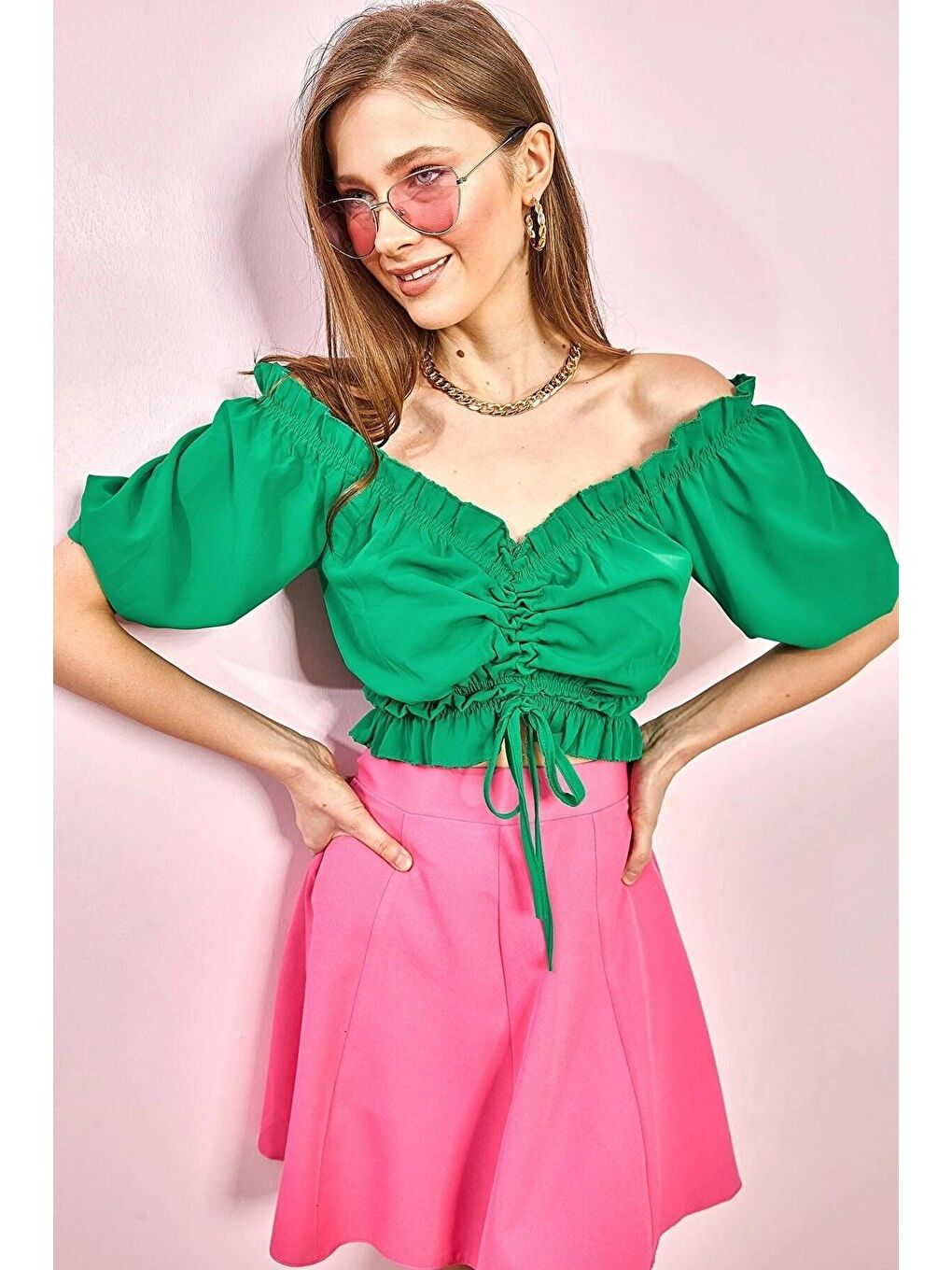 Yeşil Kadın Önü Bağcıklı Jessica Kumaş Madonna Yaka Bluz-3