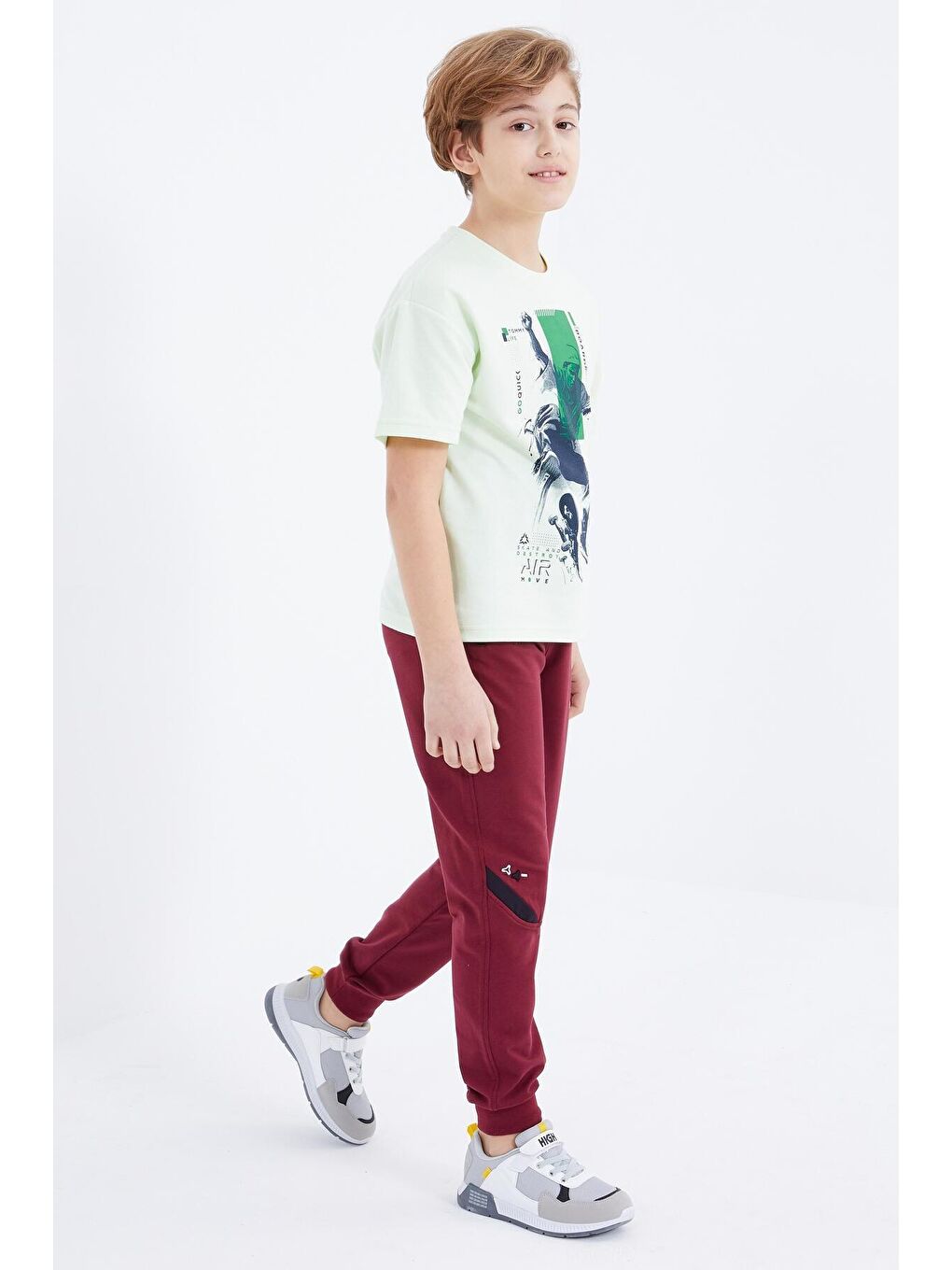 Mor Erguvan Bağcıklı Fermuar Cepli Jogger Erkek Çocuk Eşofman Alt  - 10815