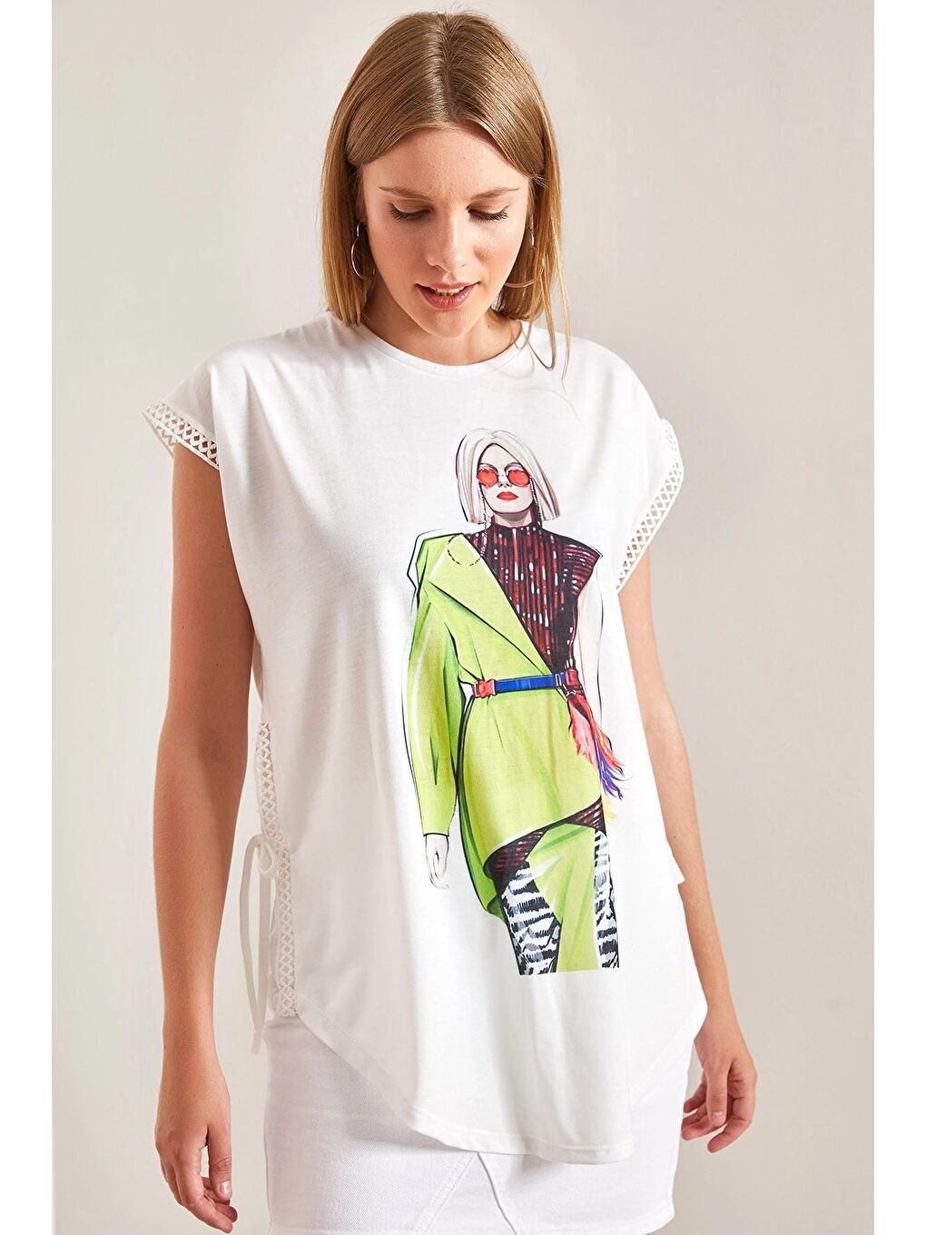 Yeşil Kadın Yandan Bağlamalı Kadın Baskılı Tshirt