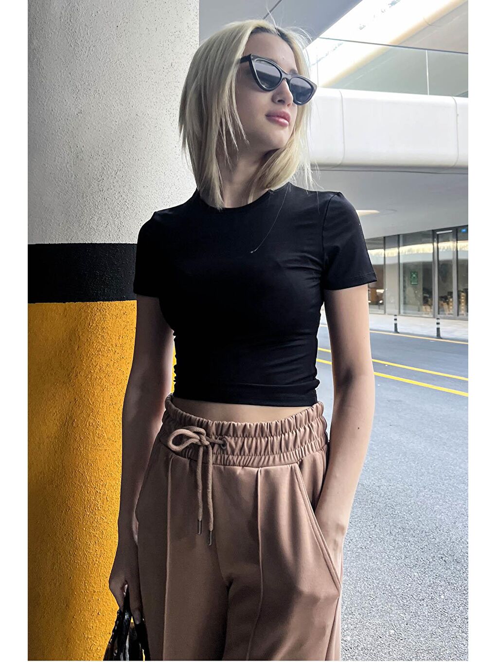 Siyah Bisiklet Yaka Kısa Kollu Basic Tişört Mg1826