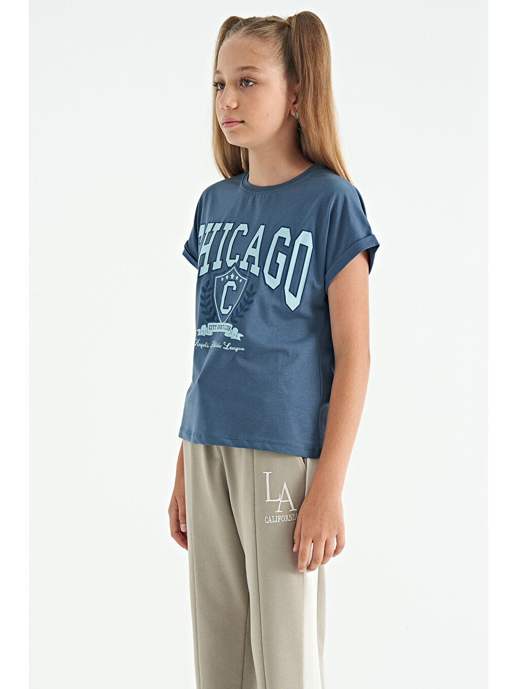 Petrol O Yaka Düşük Omuzlu Rahat Form Kısa Kollu Kız Çocuk Tişört - 75128-1