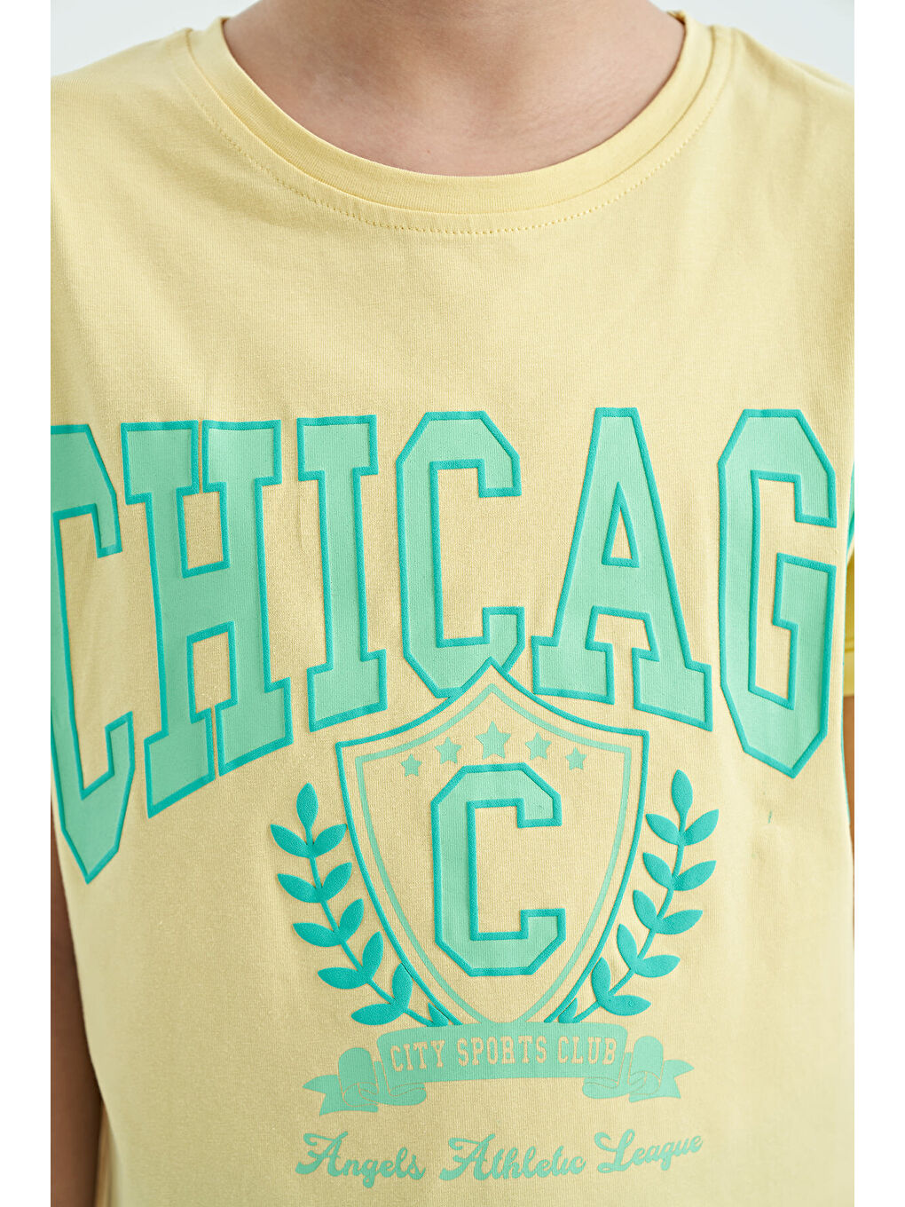 Sarı O Yaka Düşük Omuzlu Rahat Form Kısa Kollu Kız Çocuk Tişört - 75128-2