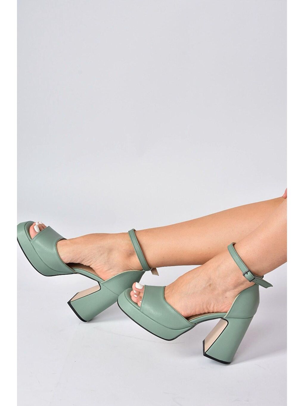 Yeşil Kalın Platform Topuklu Kadın Ayakkabı K404100209-1