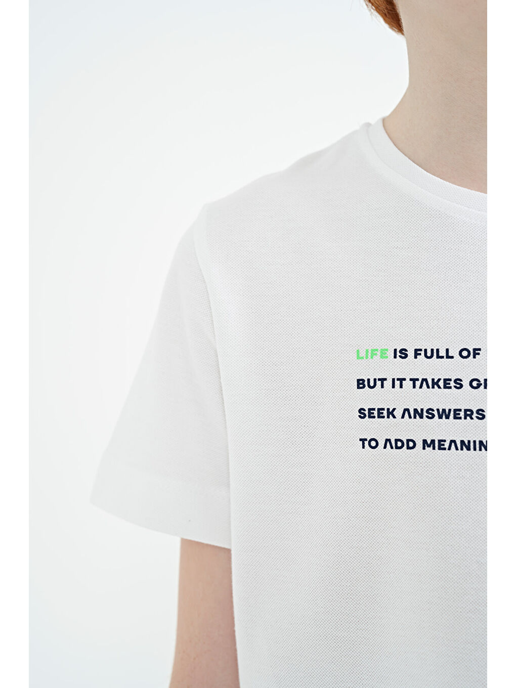 Beyaz Baskı Detaylı O Yaka Standart Kalıp Erkek Çocuk Tişört - 11145-4