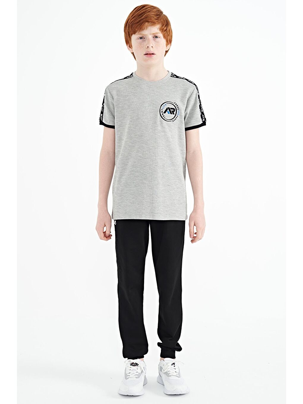 Gri Melanj Omuz Baskı Detaylı Standart Kalıp O Yaka Erkek Çocuk Tişört - 11121-2