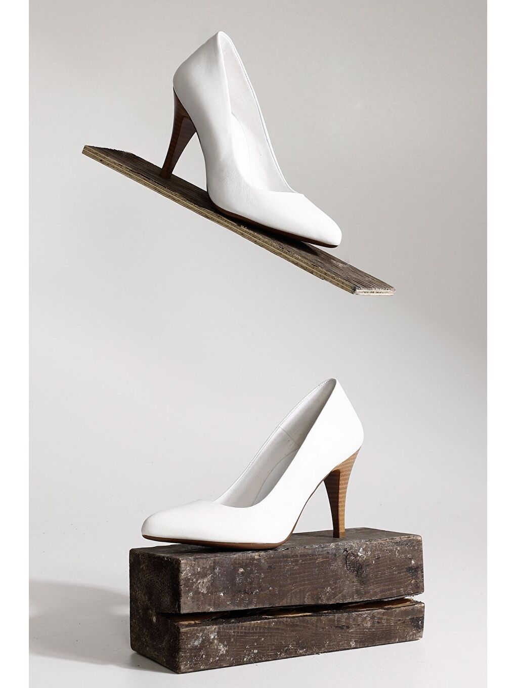 Beyaz Hakiki Deri Sivri Burun İnce Yüksek Topuklu Stiletto Kadın Ayakkabı 22354-1