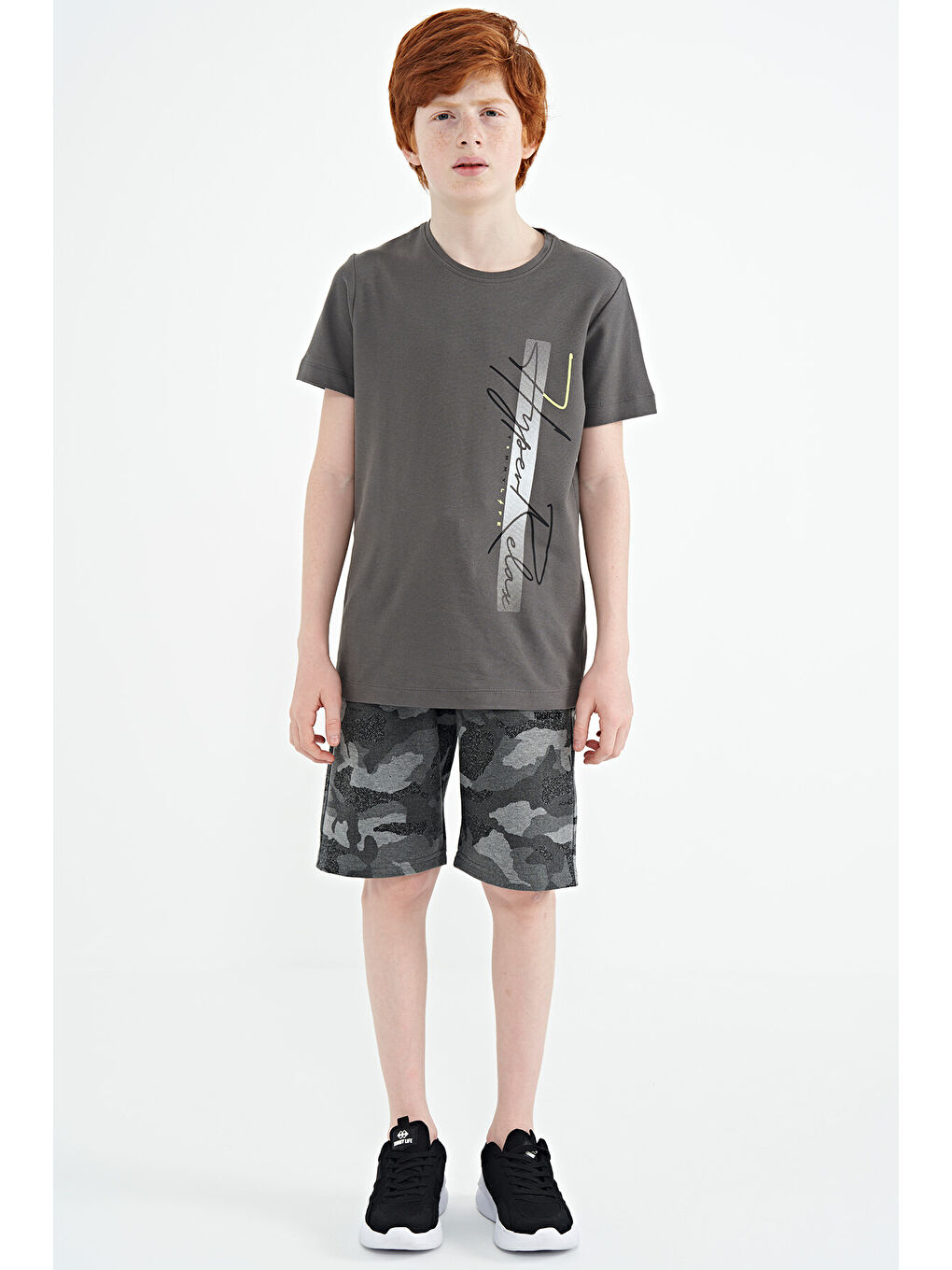 Koyu Gri Yazı Baskılı O Yaka Standart Kalıp Erkek Çocuk Tişört - 11119-1