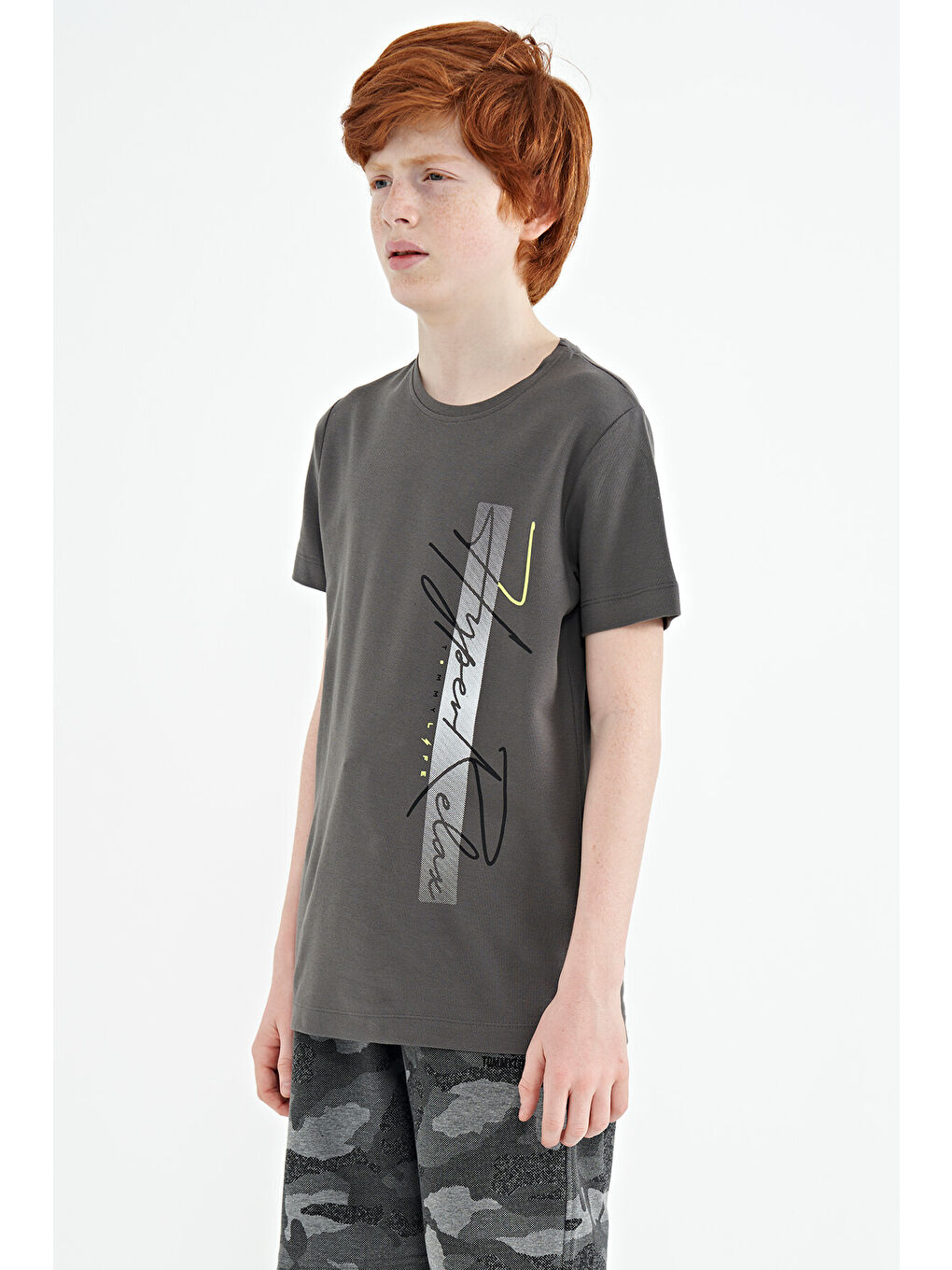 Koyu Gri Yazı Baskılı O Yaka Standart Kalıp Erkek Çocuk Tişört - 11119-2
