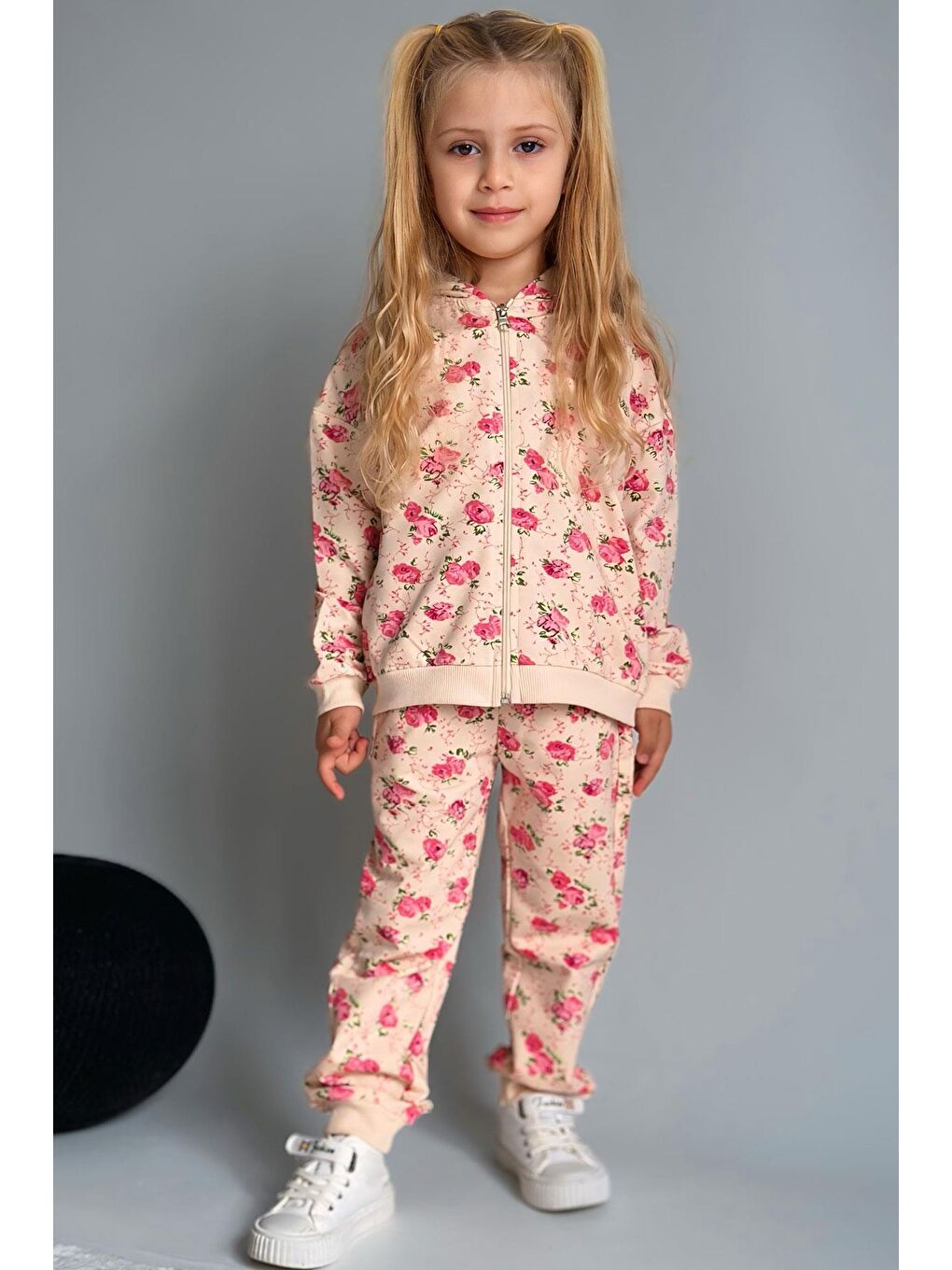 Ekru Kız Çocuk Eşofman Takımı Çiçek Desenli Kapüşonlu Krem (1.5-4 Yaş)