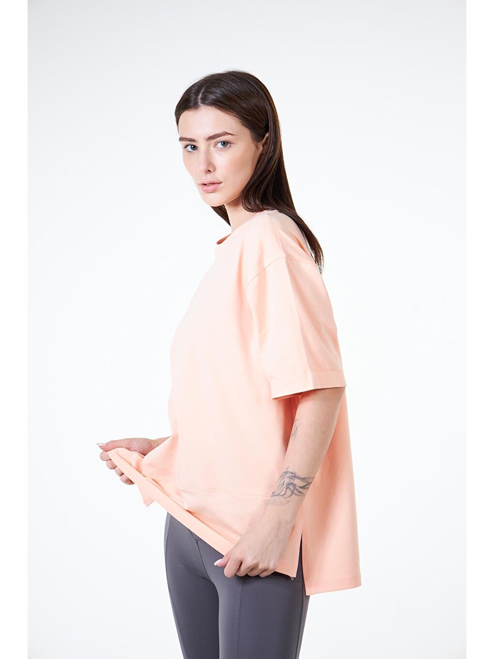 Chandraswear Pembe Kadın Pamuklu Yırtmaçlı Oversize  T-shirt - Nors