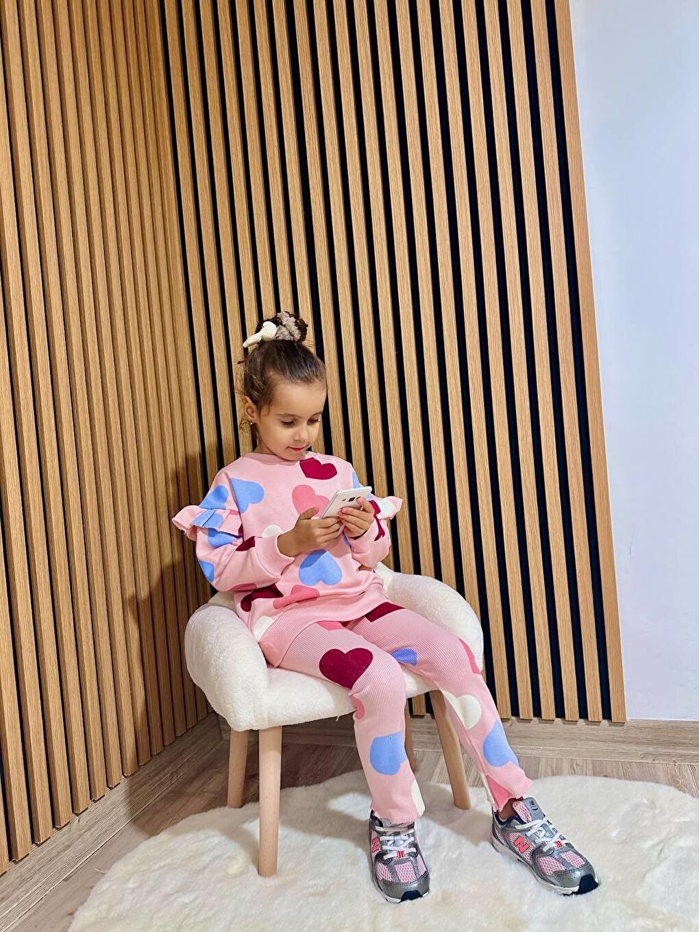 Pembe Kız Çocuk Pamuklu Pudra Kalpli Sweatshirt Ve Tayt Takım - Fırfır Omuz Detaylı-1