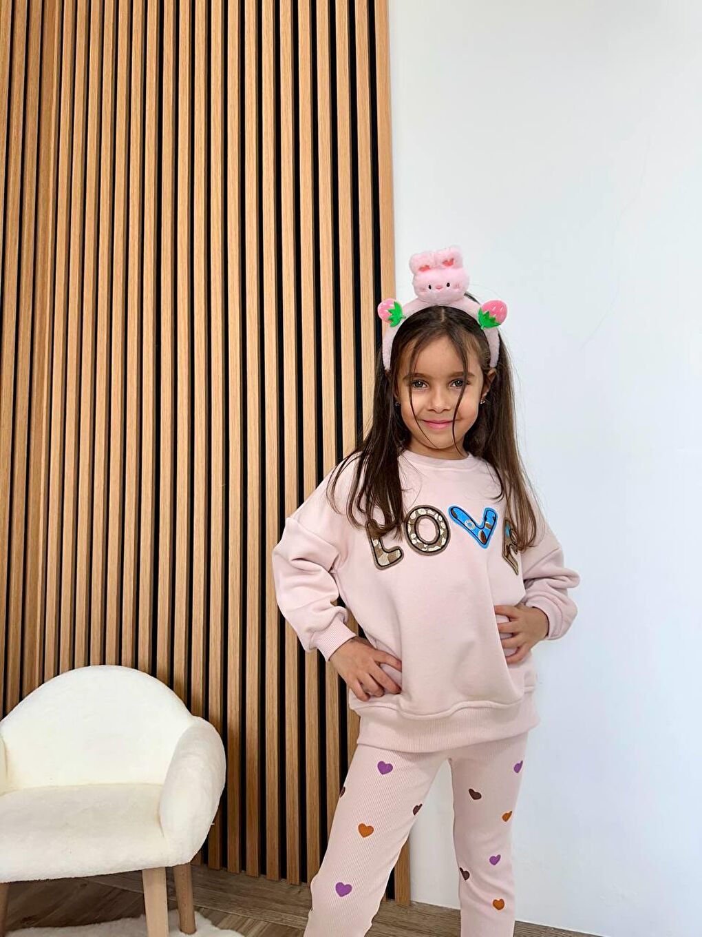 Kız Çocuk Pamuklu Pembe Love Nakışlı Sweatshirt Ve Kalpli Tayt Takım – 2'Li Rahat Günlük Set-4