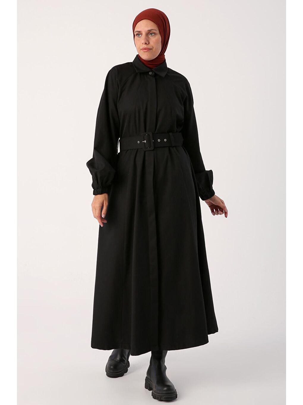 Siyah Kemerli Gömlek Yaka Elbise-1