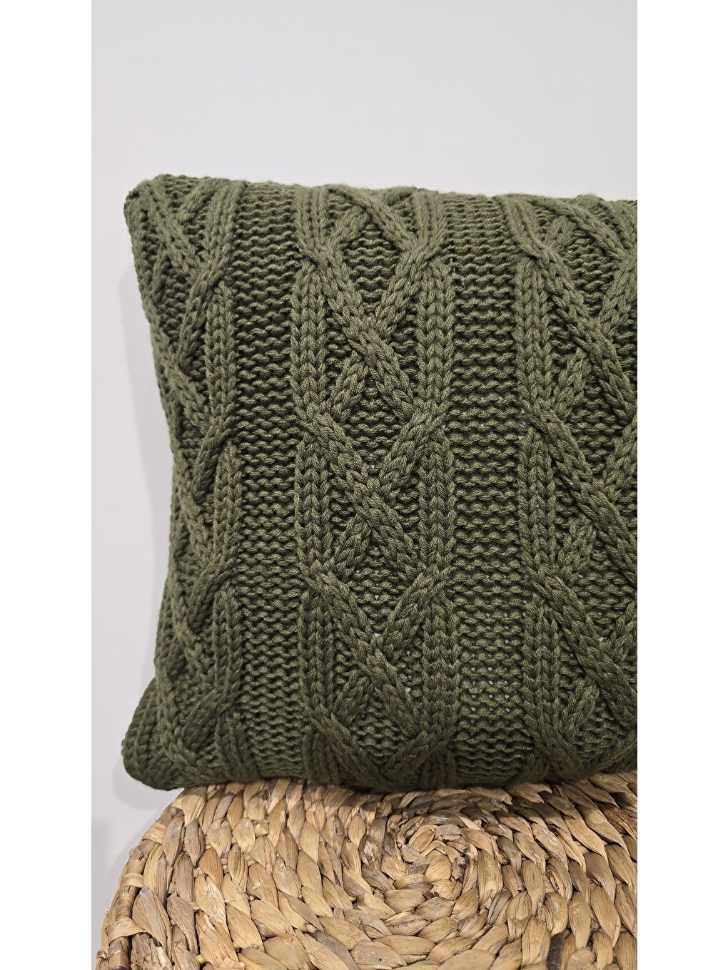 Haki Yılbaşı Kırlent Kılıfı Triko Örgü Model  Yeni Yıl 43x43-3