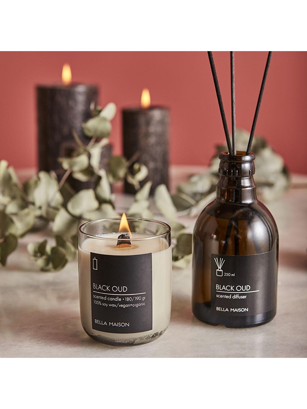 Beyaz Black Oud Ahşap Fitilli Soy Wax Mum-5