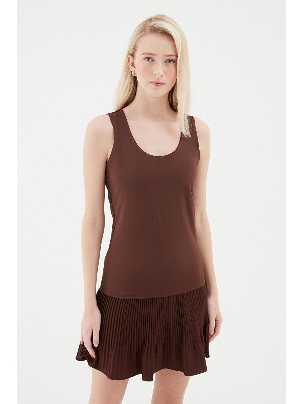 Kalın Askılı Basic Bluz Kahverengi-2