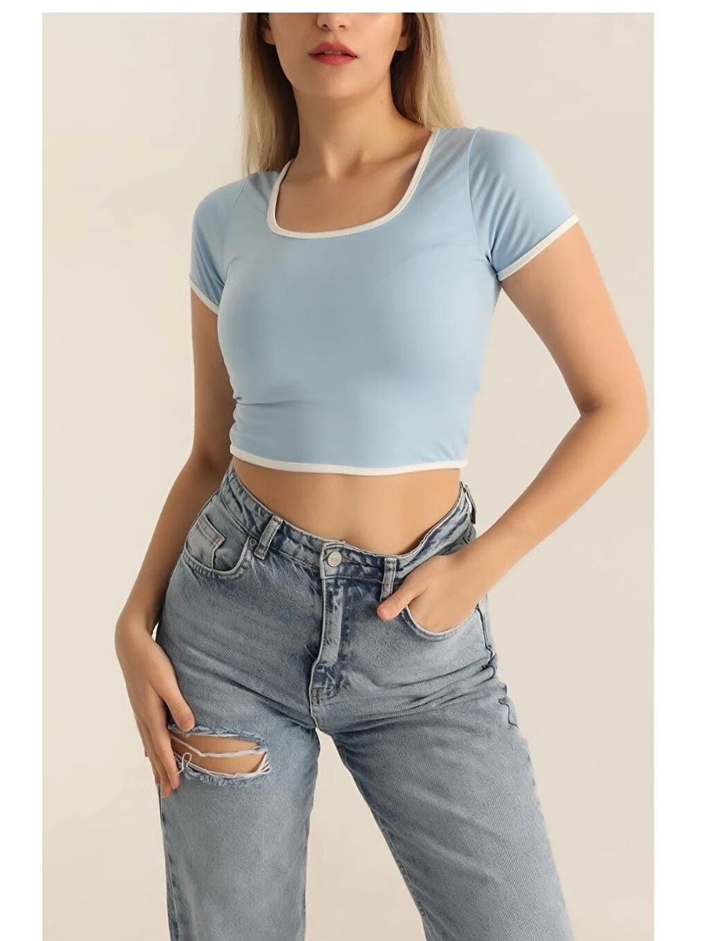 Kadın Buz Mavi Beyaz Biyeli Kısa Kol Elastanlı SendyCrop Bluz HZL24S-SND190901-2