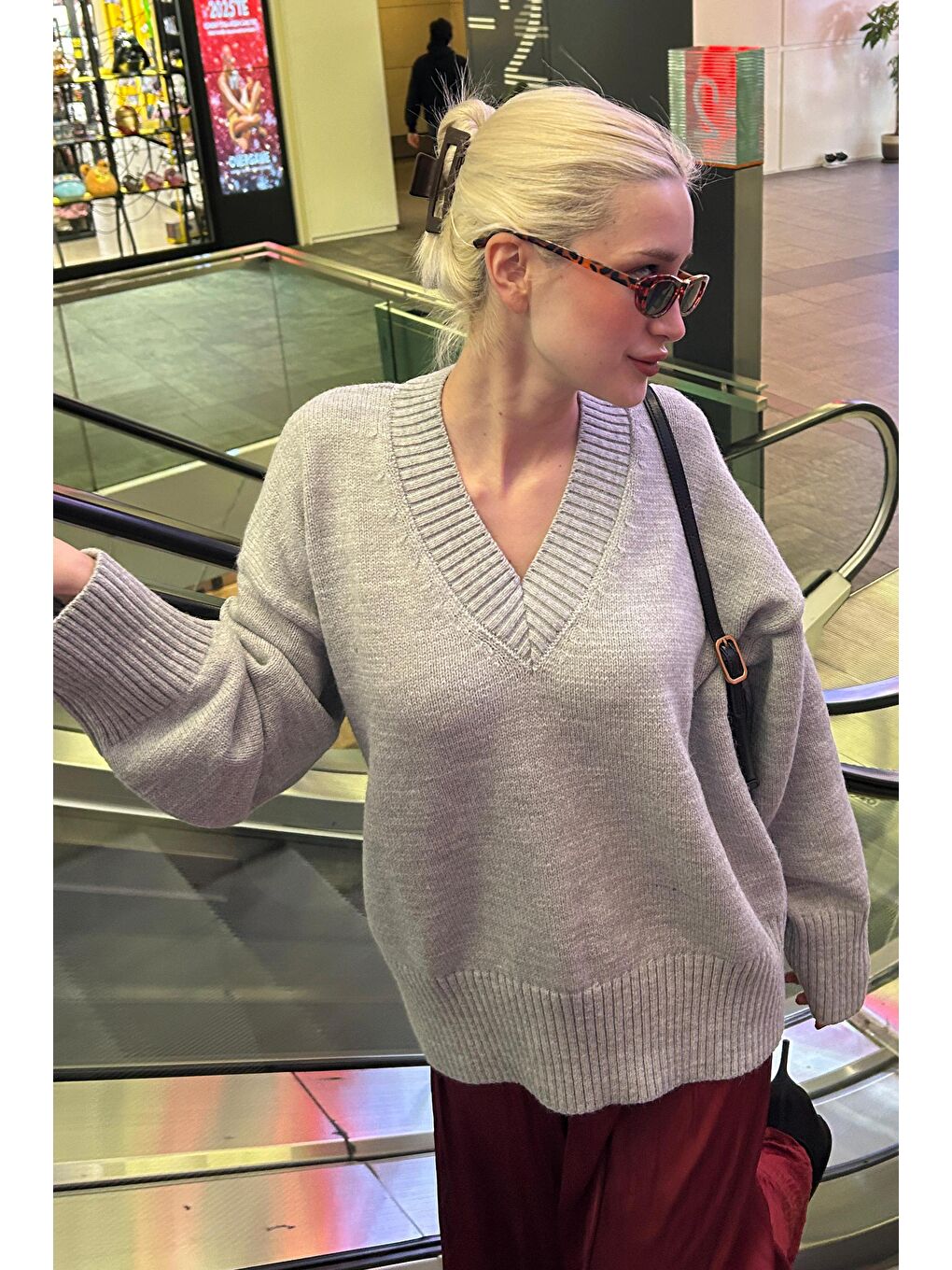 Gri V Yaka Oversize Kadın Triko Kazak Mg2149-6