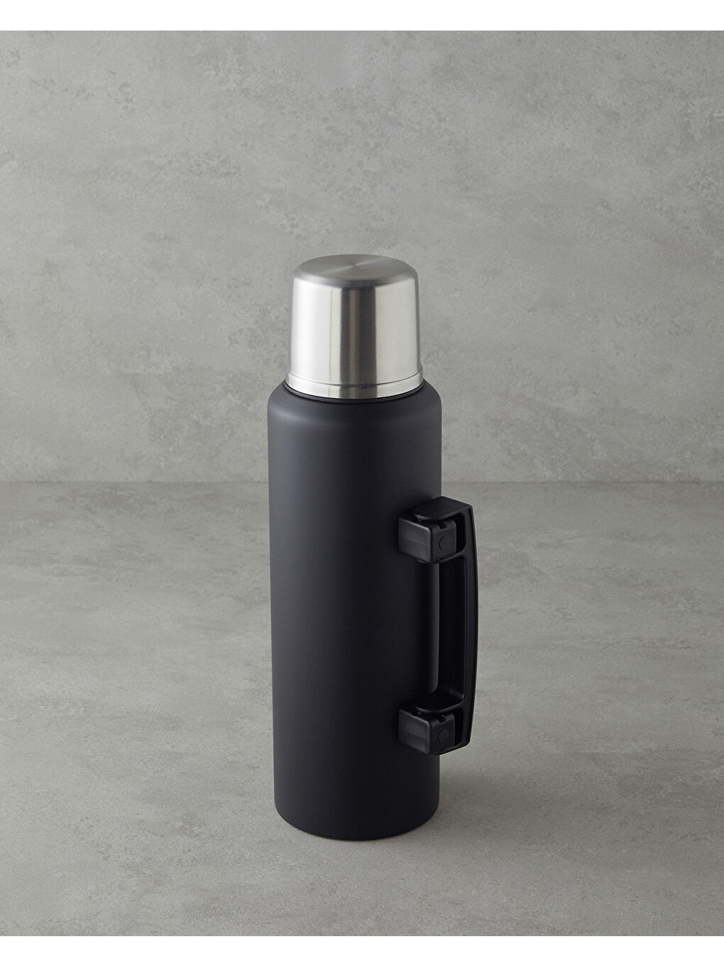 HeatLock Çelik Bardaklı Termos 1,5L Siyah-4