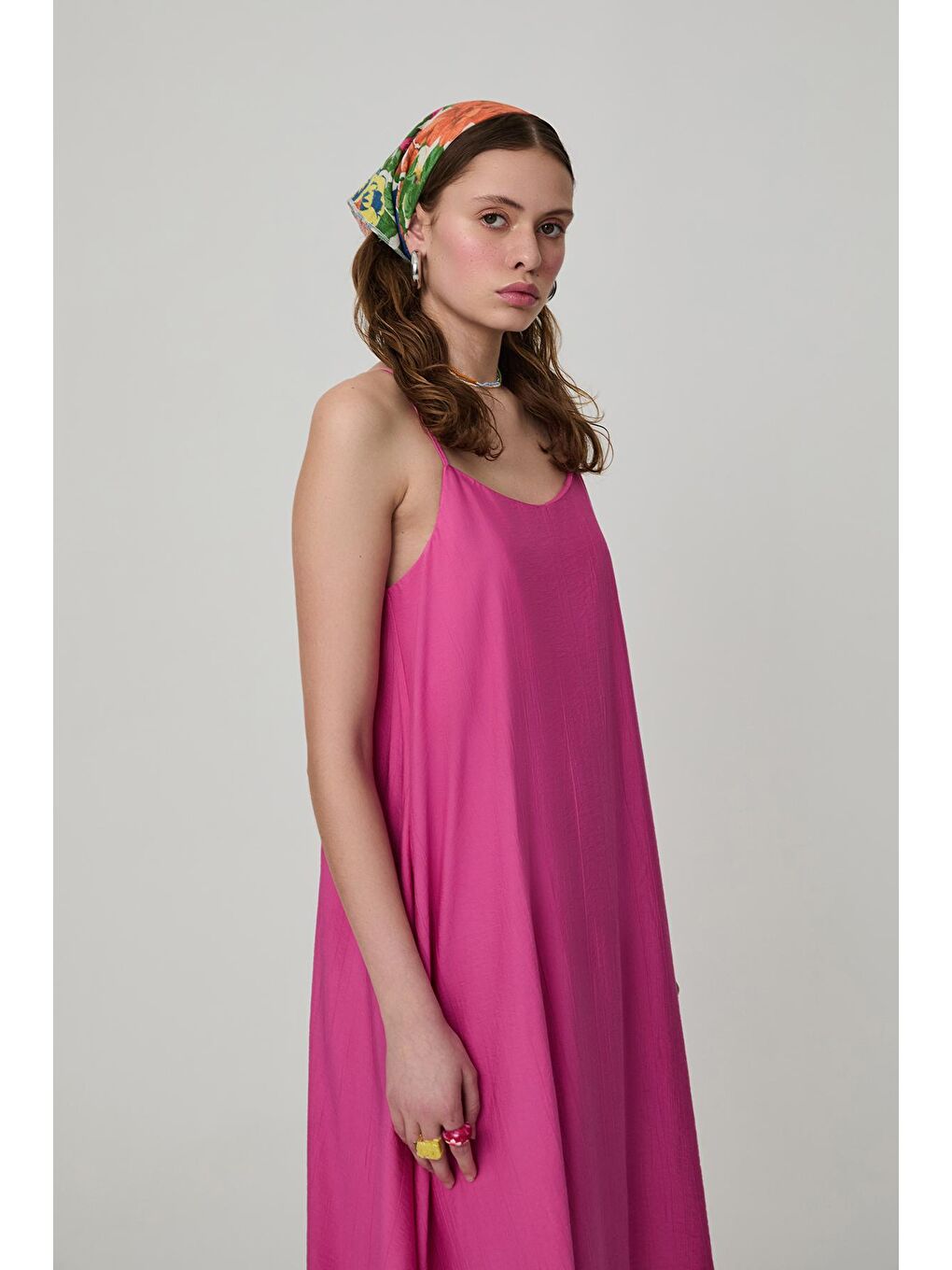 İnce Askılı Uzun Elbise Pembe-2