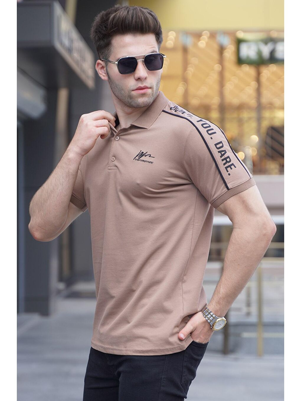 Kahverengi Kol Detaylı Nakışlı Polo Yaka Tişört 5892-1