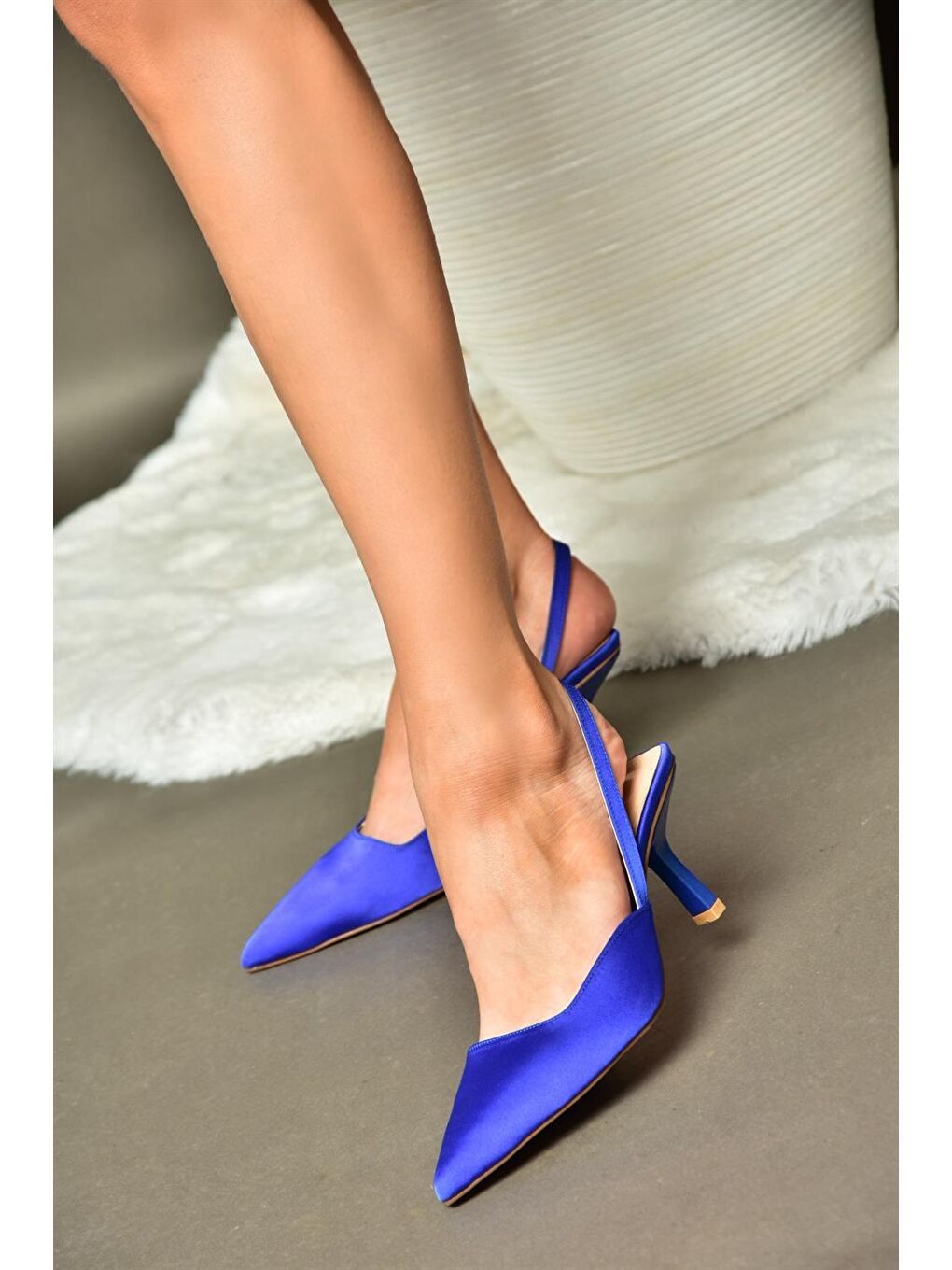 P820060504 Saks Mavi Saten Kumaş İnce Topuklu Kadın Ayakkabı-1