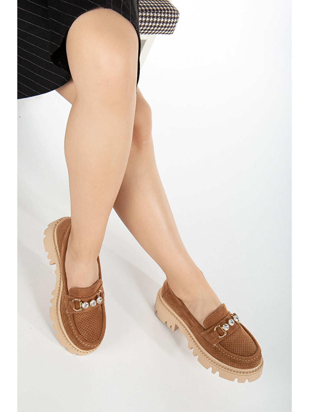 Kahverengi Kadın Taba Süet Rahat Kalıp Önü Tokalı Kalın Taban Loafer-1