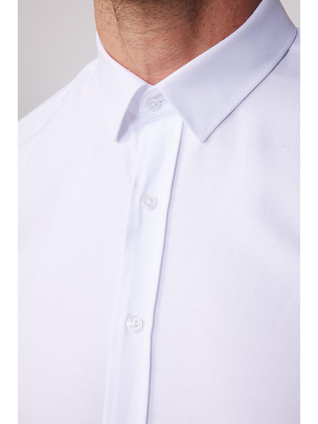 Modern Slim Fit Pamuklu Kolay Ütü Armürlü Beyaz Erkek Gömlek-3