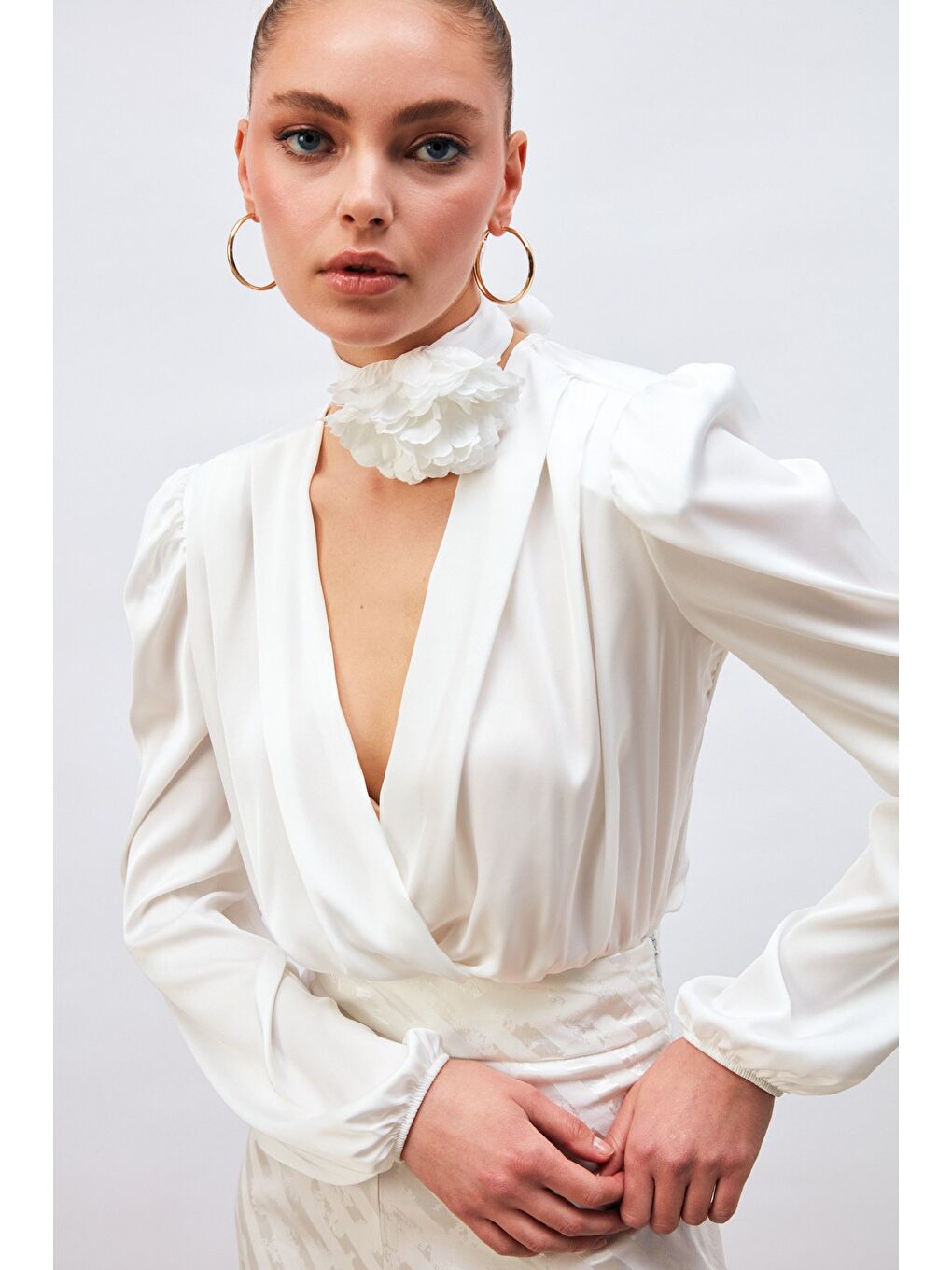 Kruvaze Saten Bodysuit Bluz - Ekru-1