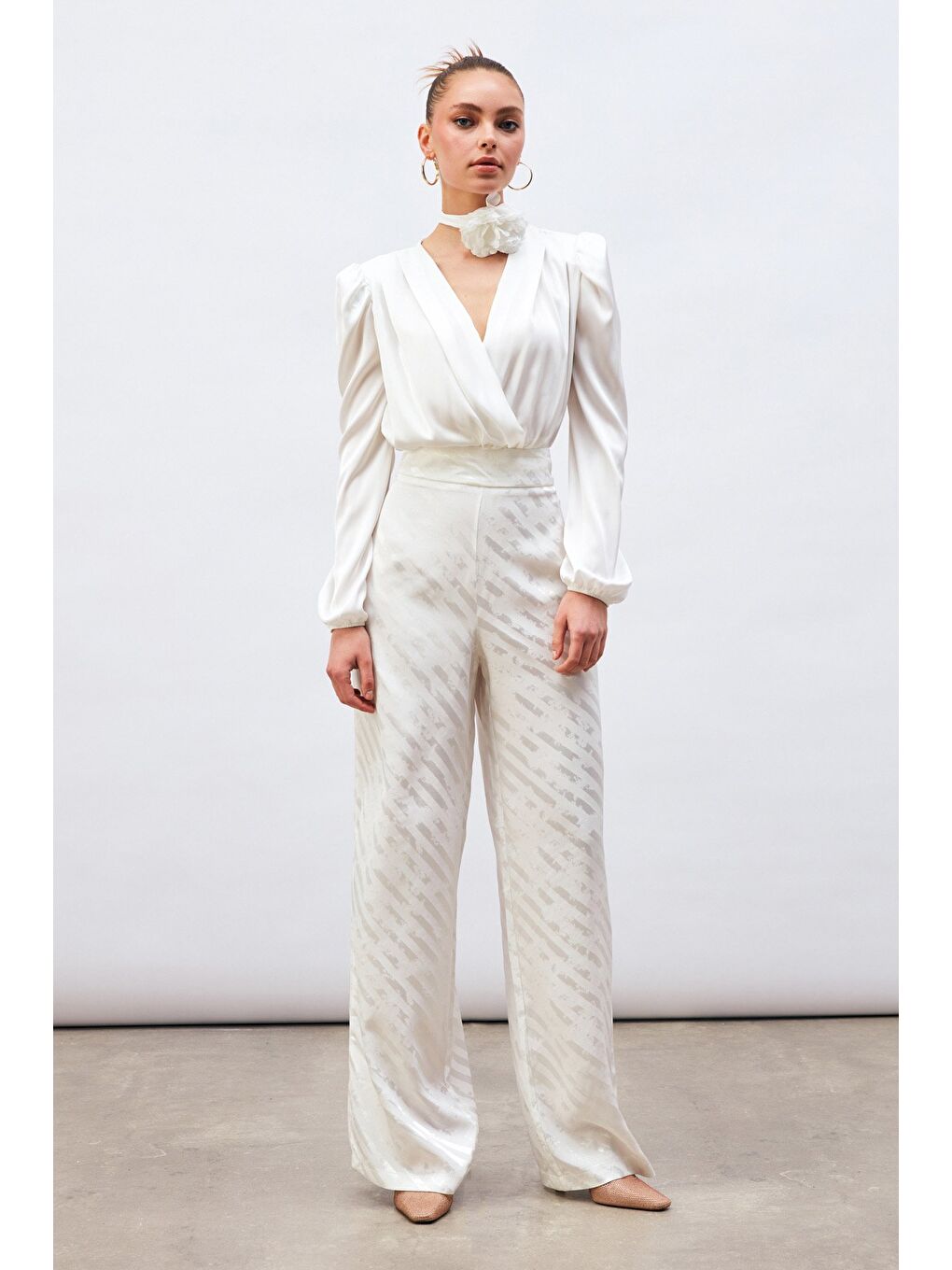 Kruvaze Saten Bodysuit Bluz - Ekru-6