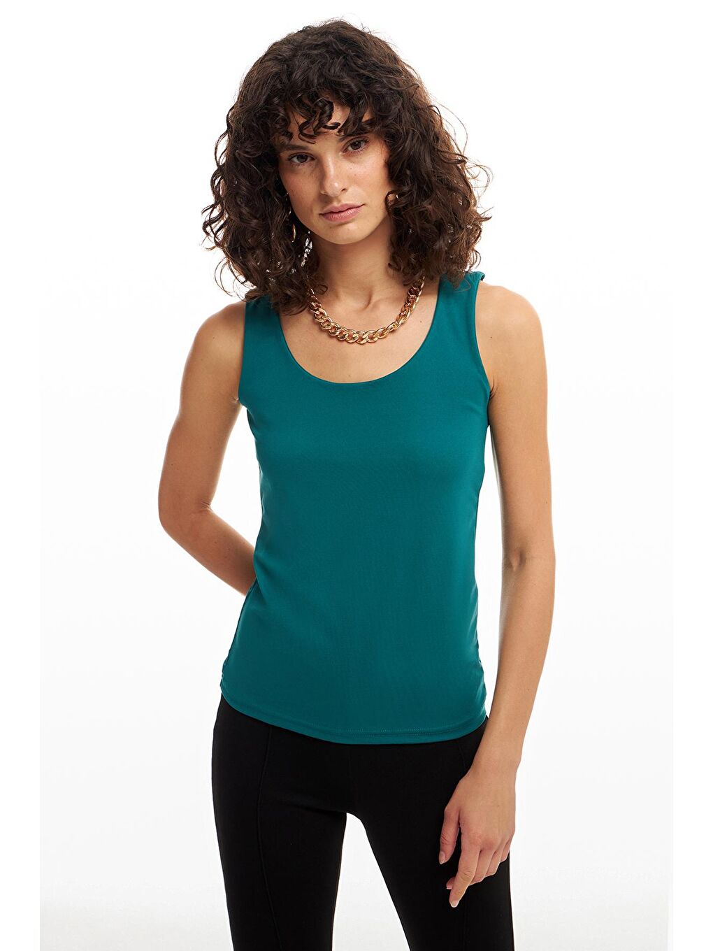 Kalın Askılı Basic Bluz Koyu Yeşil-1