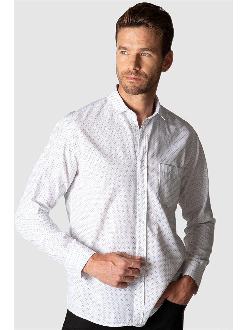 Beyaz Klasik Fit Rahat Kesim Uzun Kol Baskılı Erkek Gömlek-1