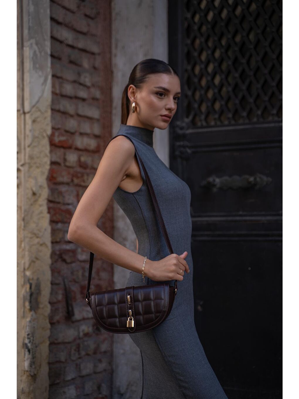 Diva Kontrast Tasarım Çapraz Askılı Kadın Çanta - Kahverengi-1