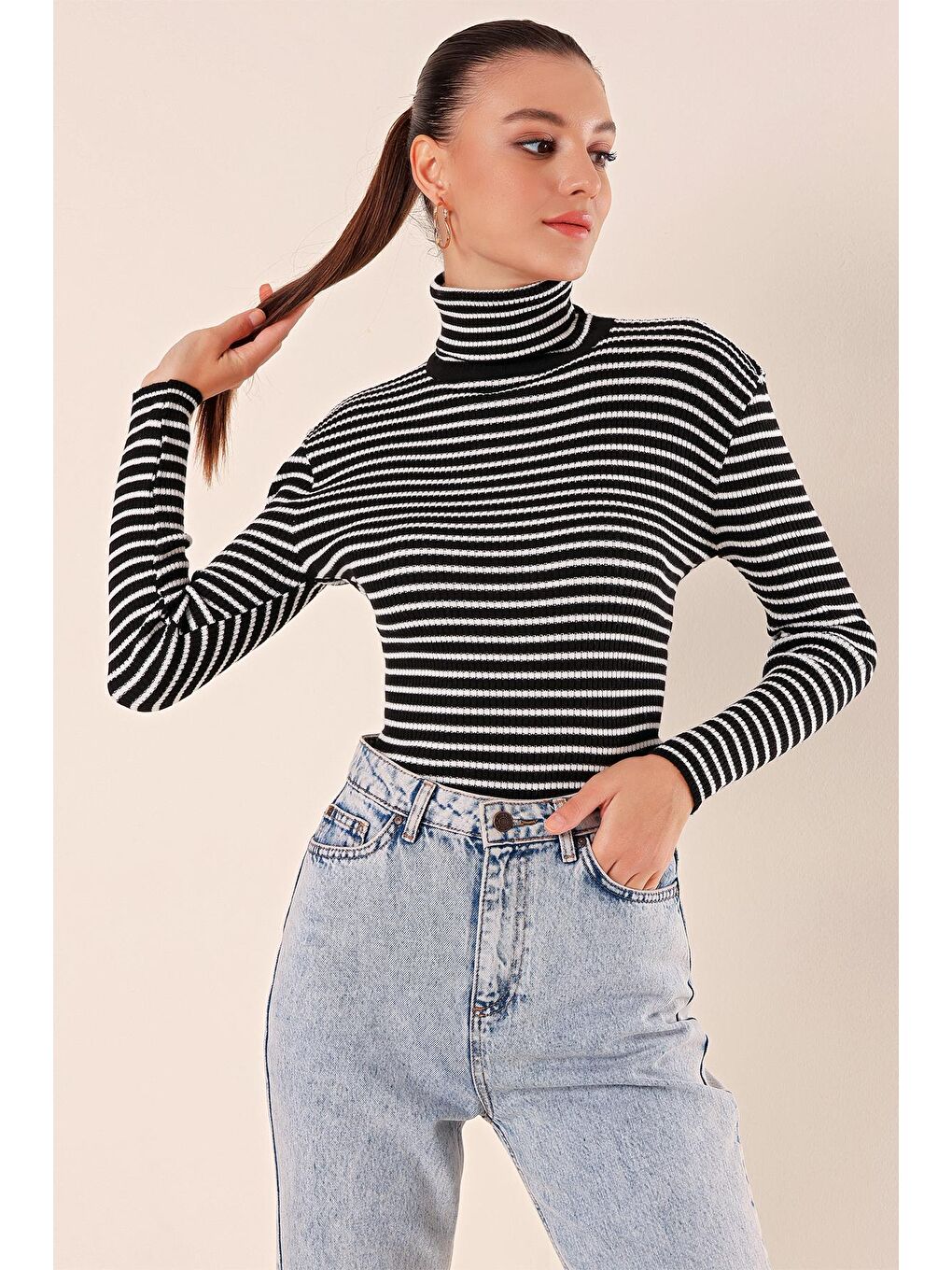 15829 Çizgili Triko Kazak - Siyah-3