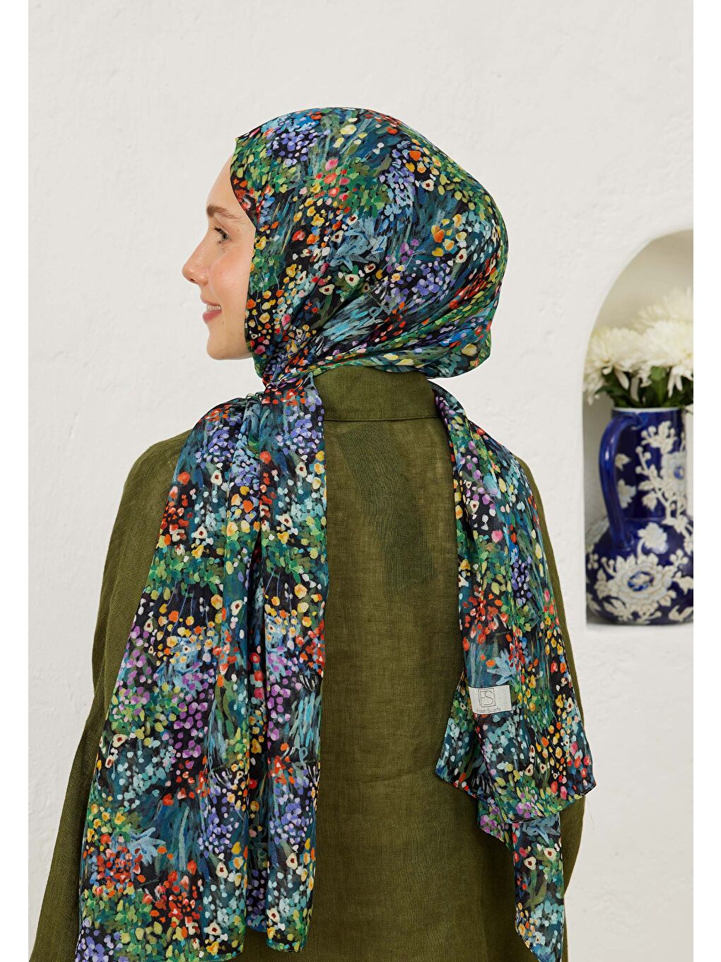 Tıny Bouquet Desen Rami Şal Siyah-4