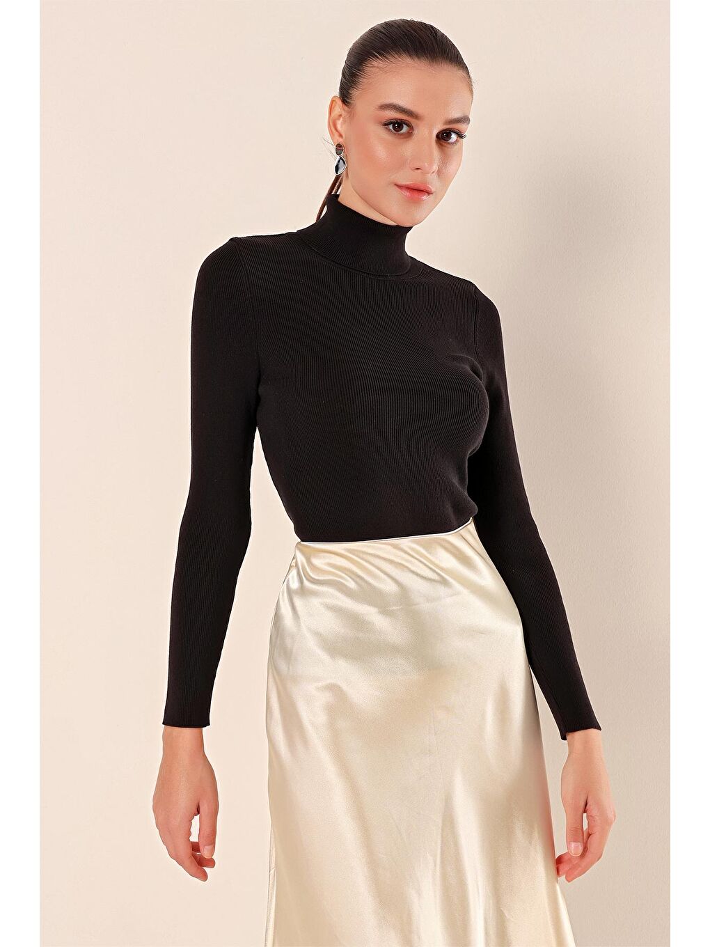 15825 Boğazlı Triko Kazak - Siyah