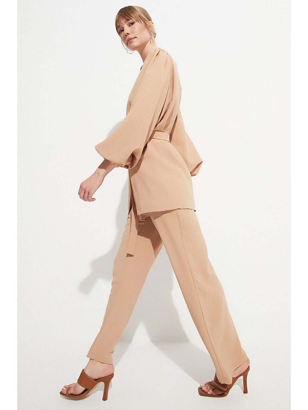 Bej Kadın Taş Detaylı Pantolon Tunik Takım-1