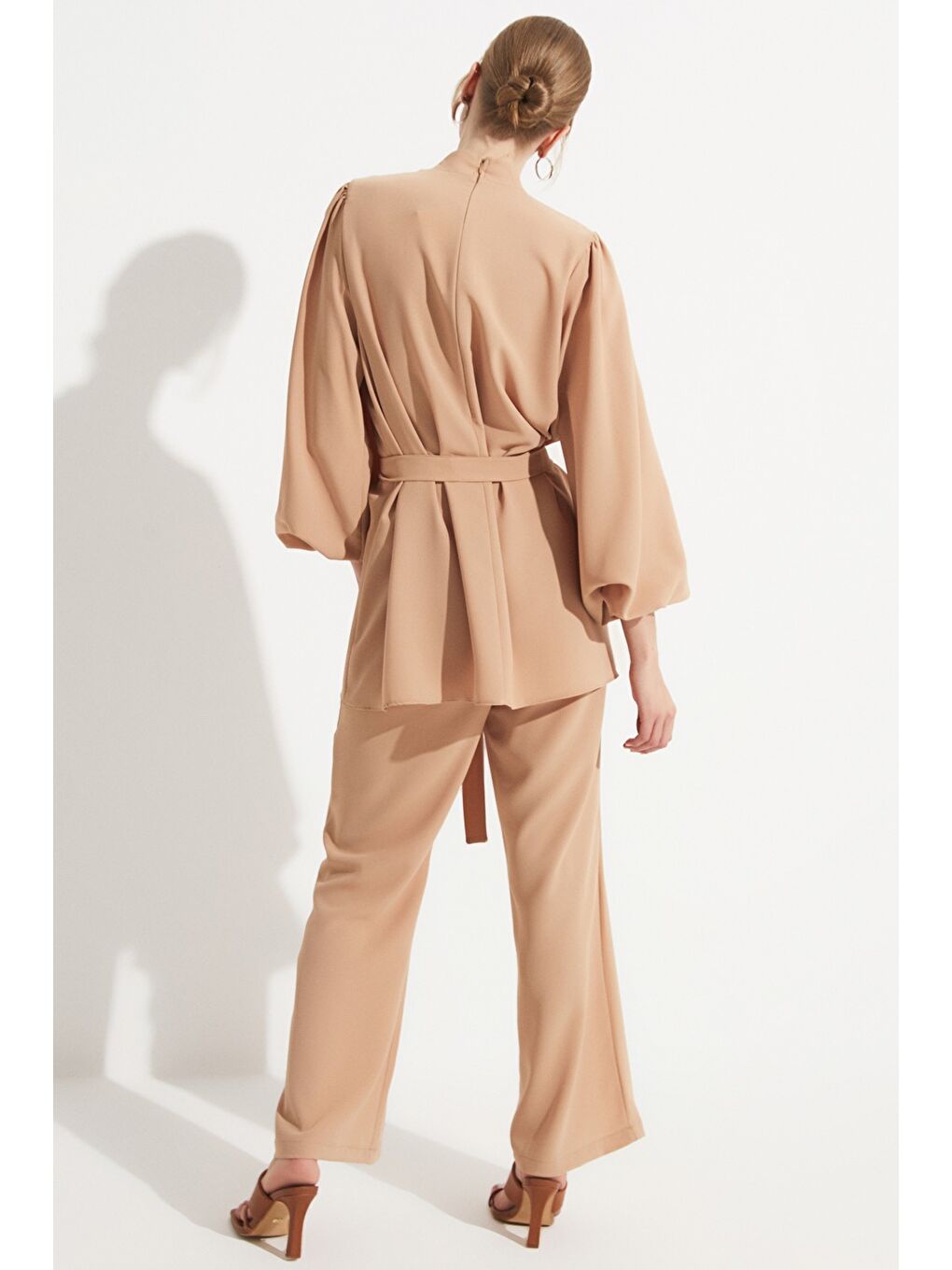 Bej Kadın Taş Detaylı Pantolon Tunik Takım-3