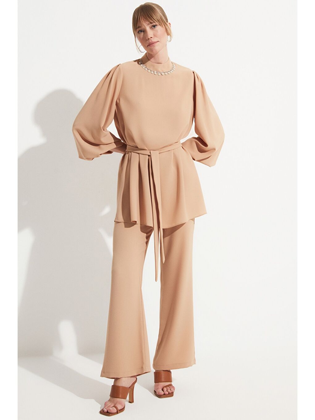 Bej Kadın Taş Detaylı Pantolon Tunik Takım-4