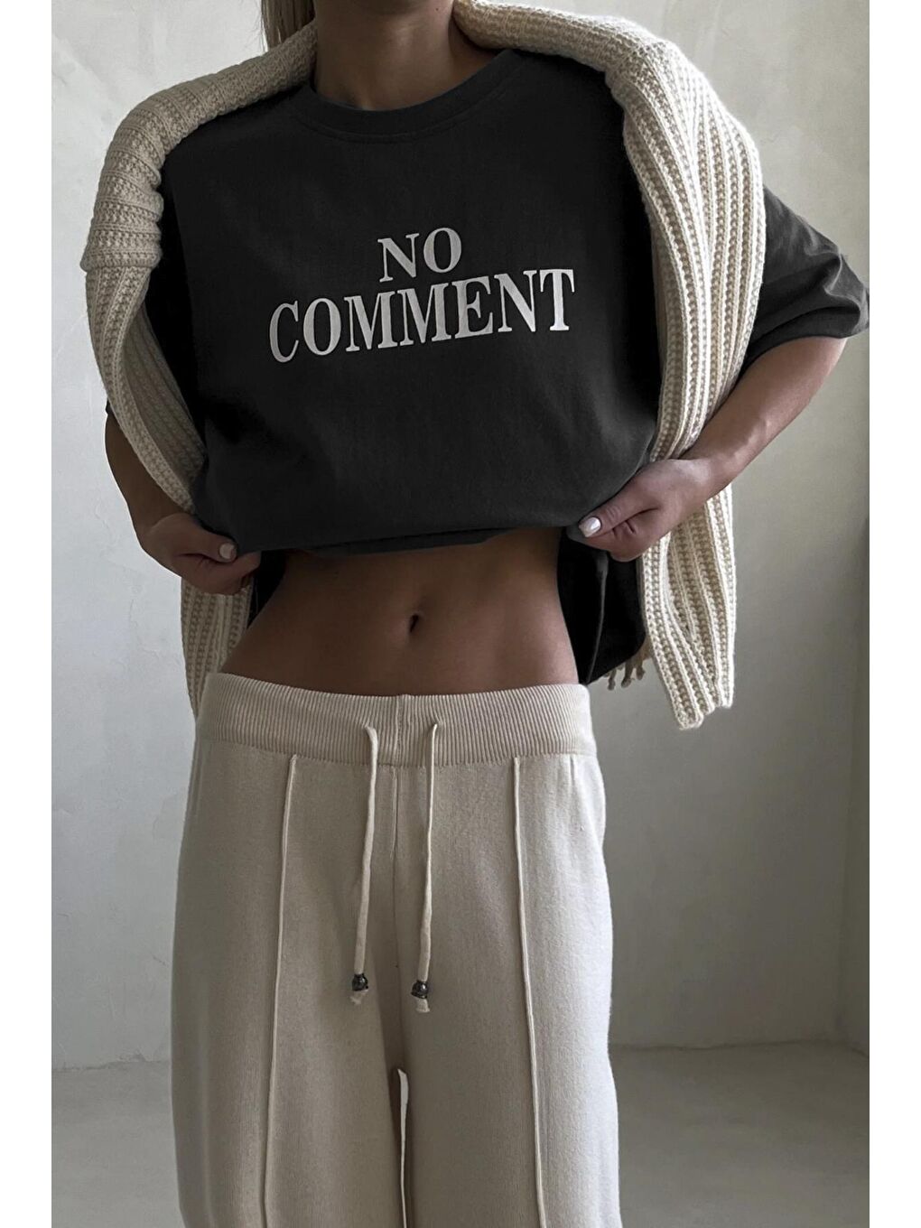 Siyah Baskılı Bisiklet Yaka Kadın Tişört Mg1763-1