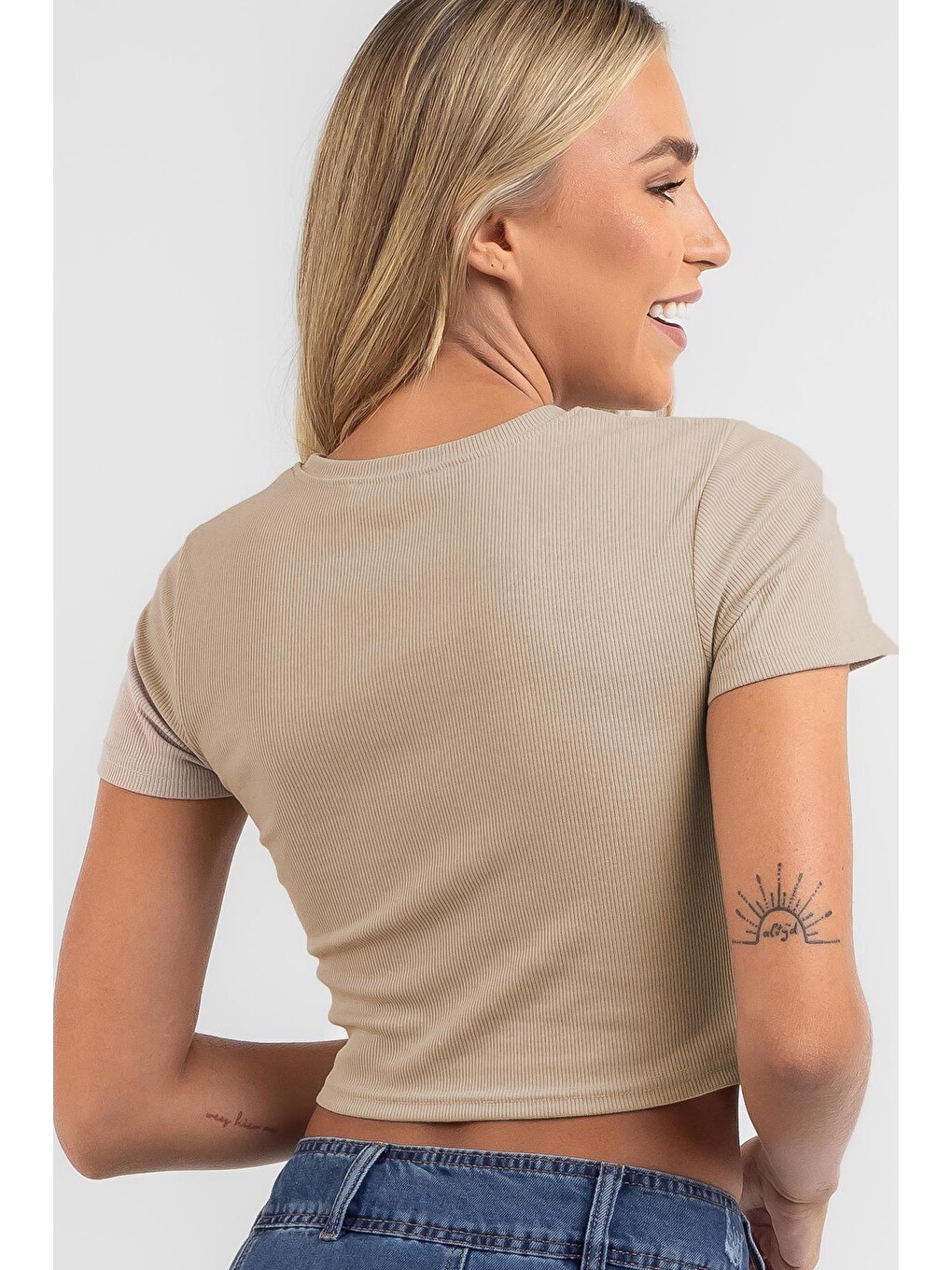 Bej Basic Crop Kadın Tişört Mg1772-2