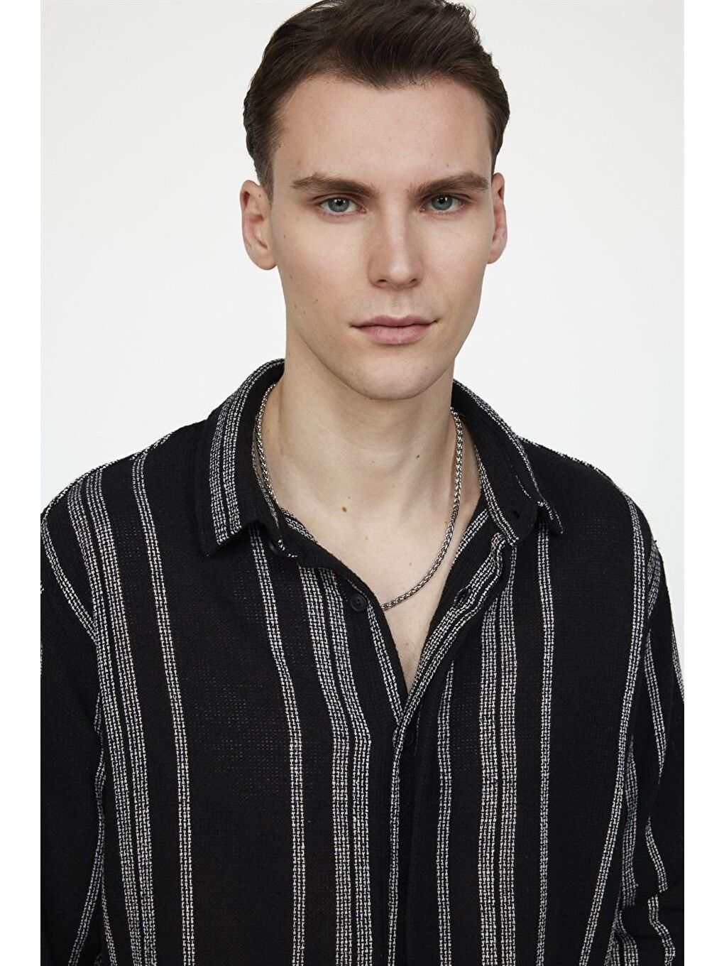 Relax Fit  Petek Örgü Keten Efekt Pamuk Spor Yaka Erkek Siyah Gömlek-2