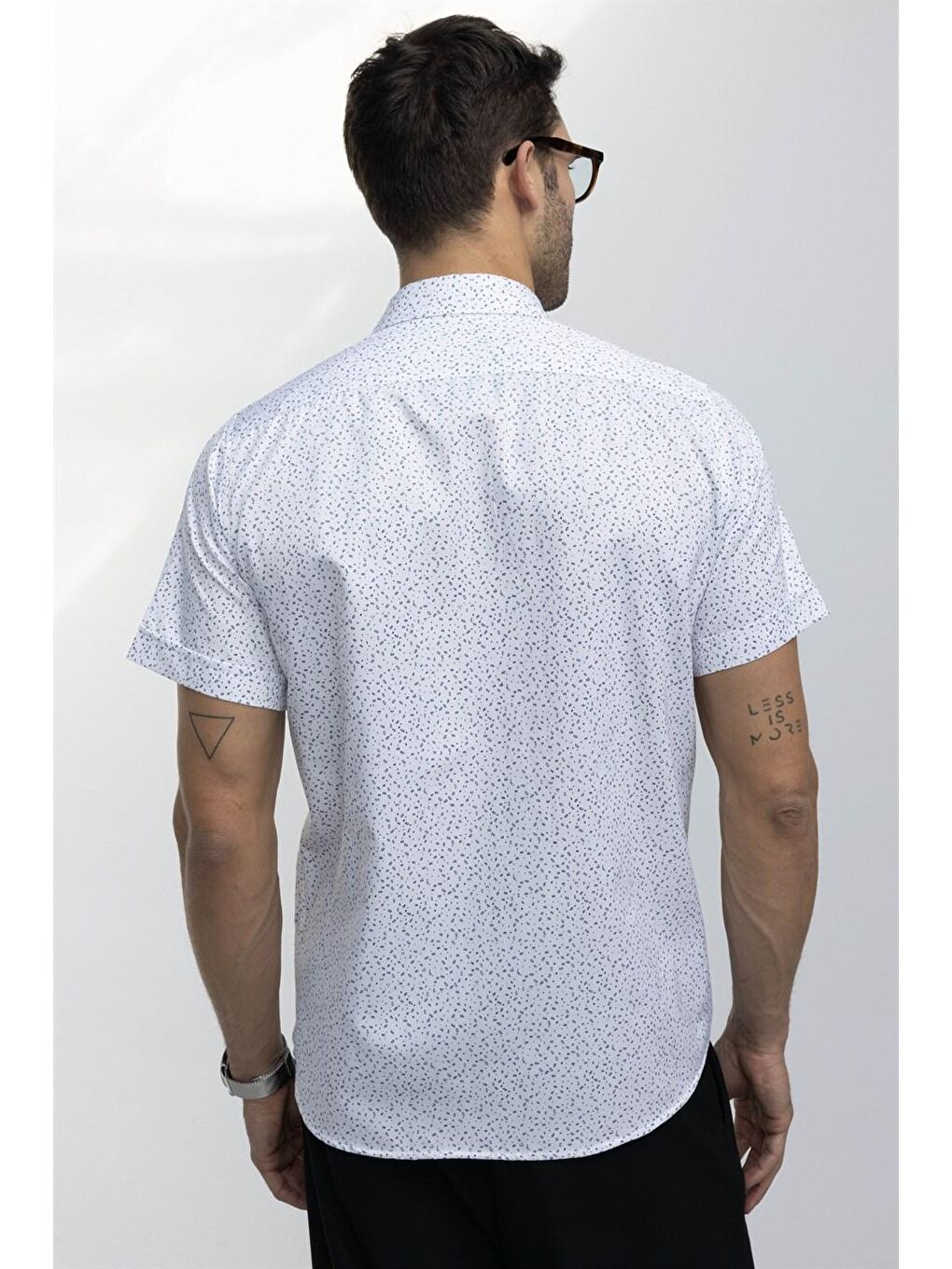 Klasik Fit Kısa Kol Baskılı Spor Yaka Biyeli Erkek Beyaz Gömlek-3