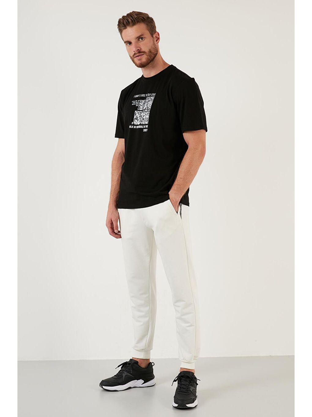 Siyah Baskılı Regular Fit Bisiklet Yaka %100 Pamuk Tişört 5727404-2