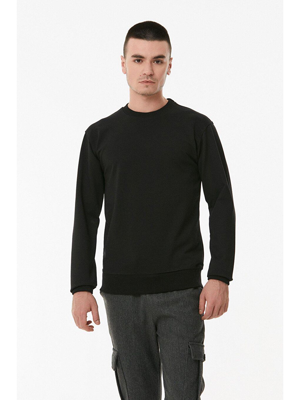 Siyah Basic Bisiklet Yaka  Sweatshirt