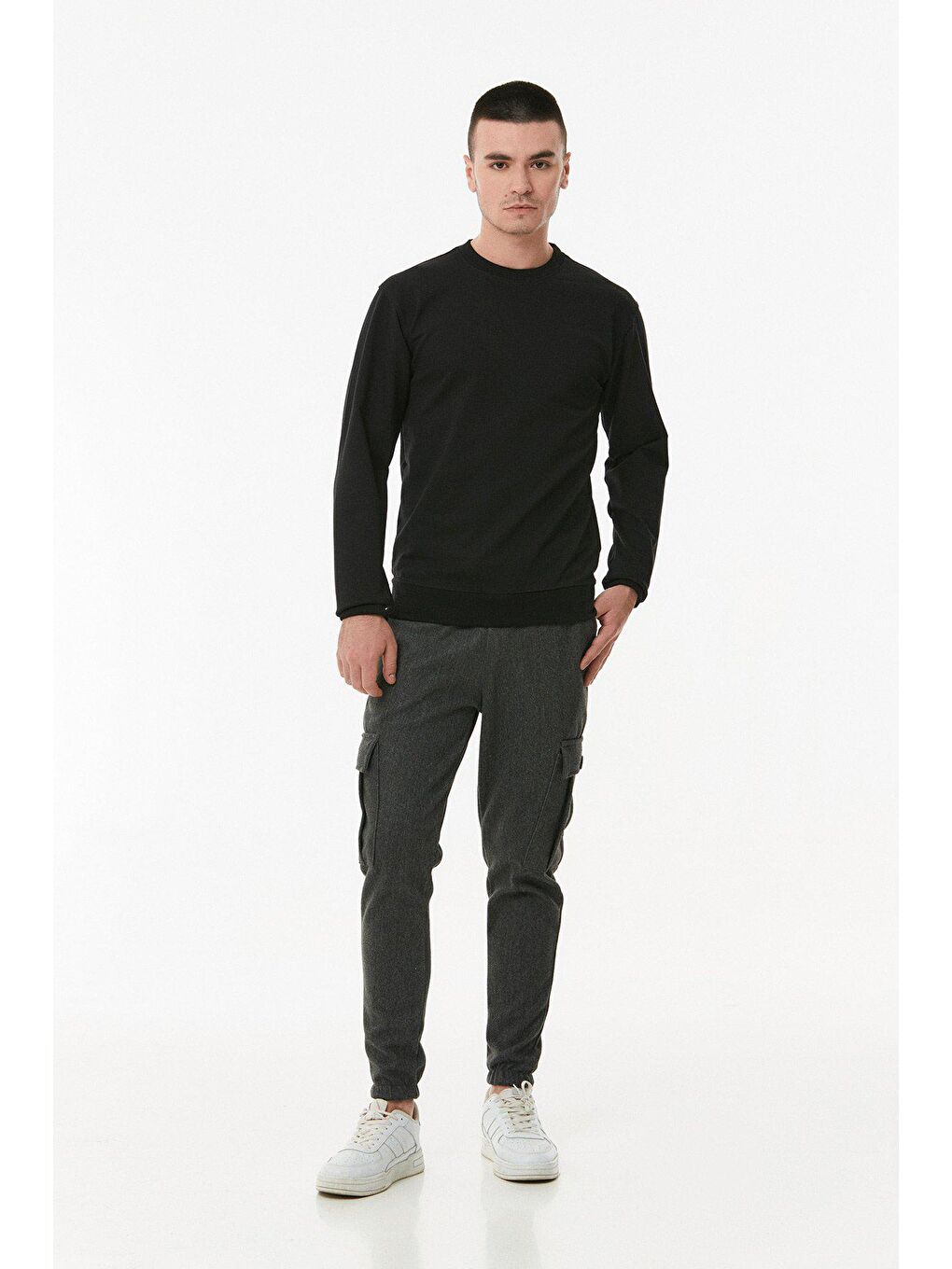 Siyah Basic Bisiklet Yaka  Sweatshirt-1