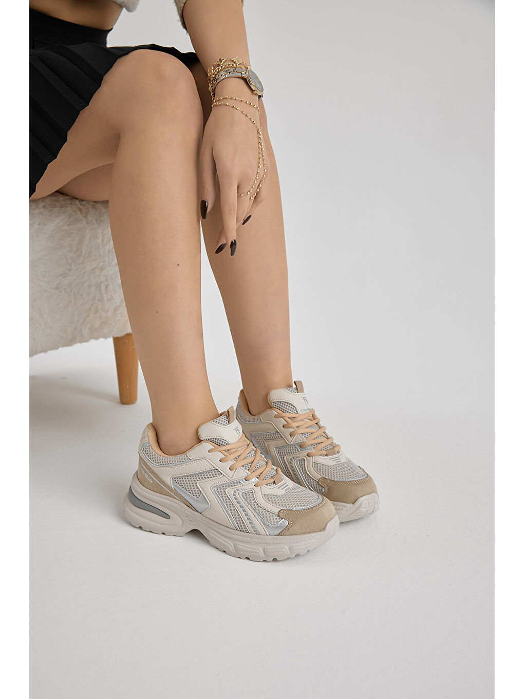 Kadın Bej Kalın Hafif Faylon Taban File Detaylı Bağcıklı Spor Ayakkabı-1