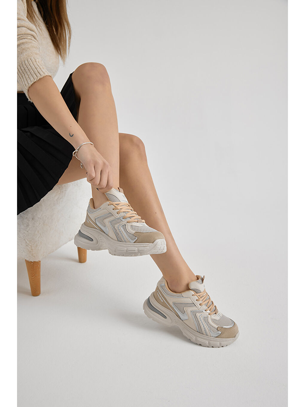 Kadın Bej Kalın Hafif Faylon Taban File Detaylı Bağcıklı Spor Ayakkabı-2