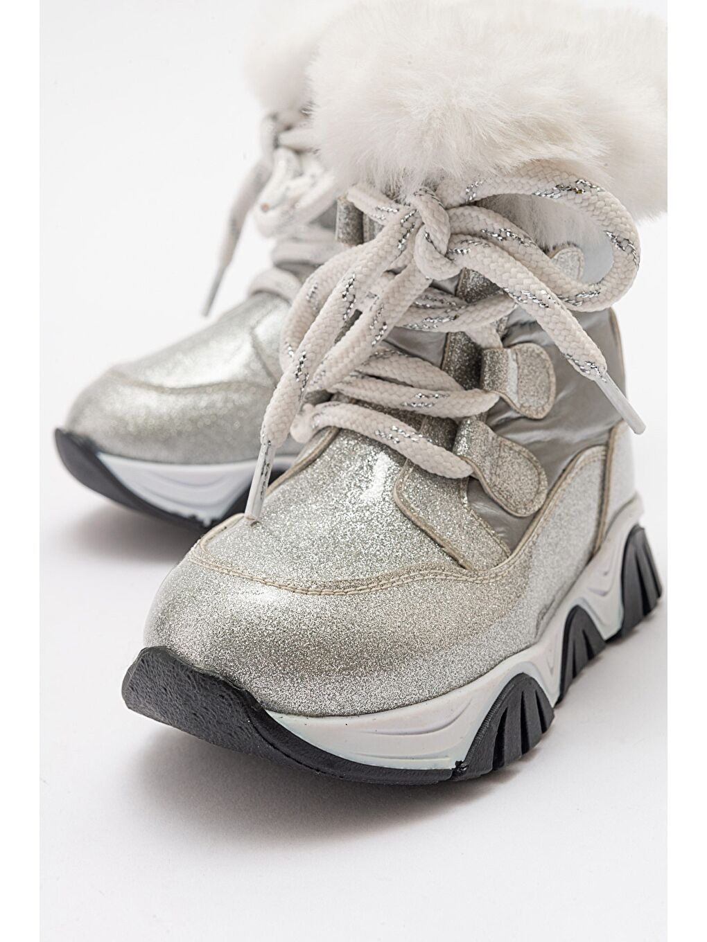 Gri Kız Çocuk Gümüş Simli Rugan Deri Kürklü Anatomik Kar Botu-1